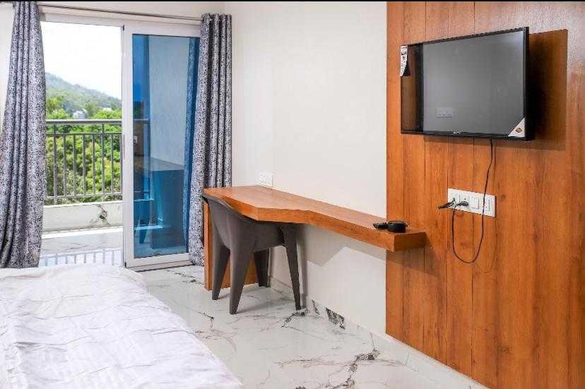 Super Townhouse Ambaji Formerly Hotel Kardhar Inn 外观 照片