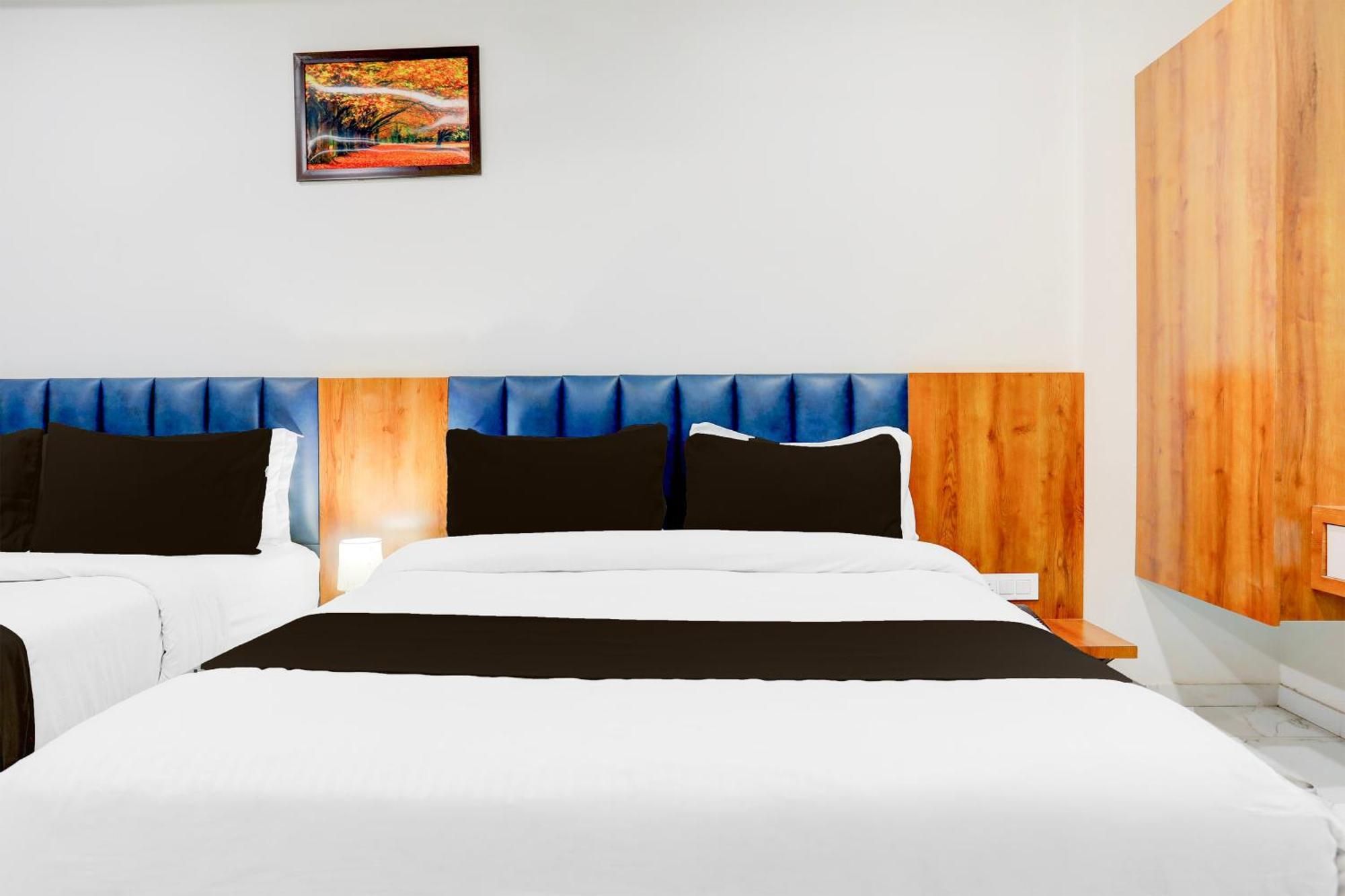 Super Townhouse Ambaji Formerly Hotel Kardhar Inn 外观 照片
