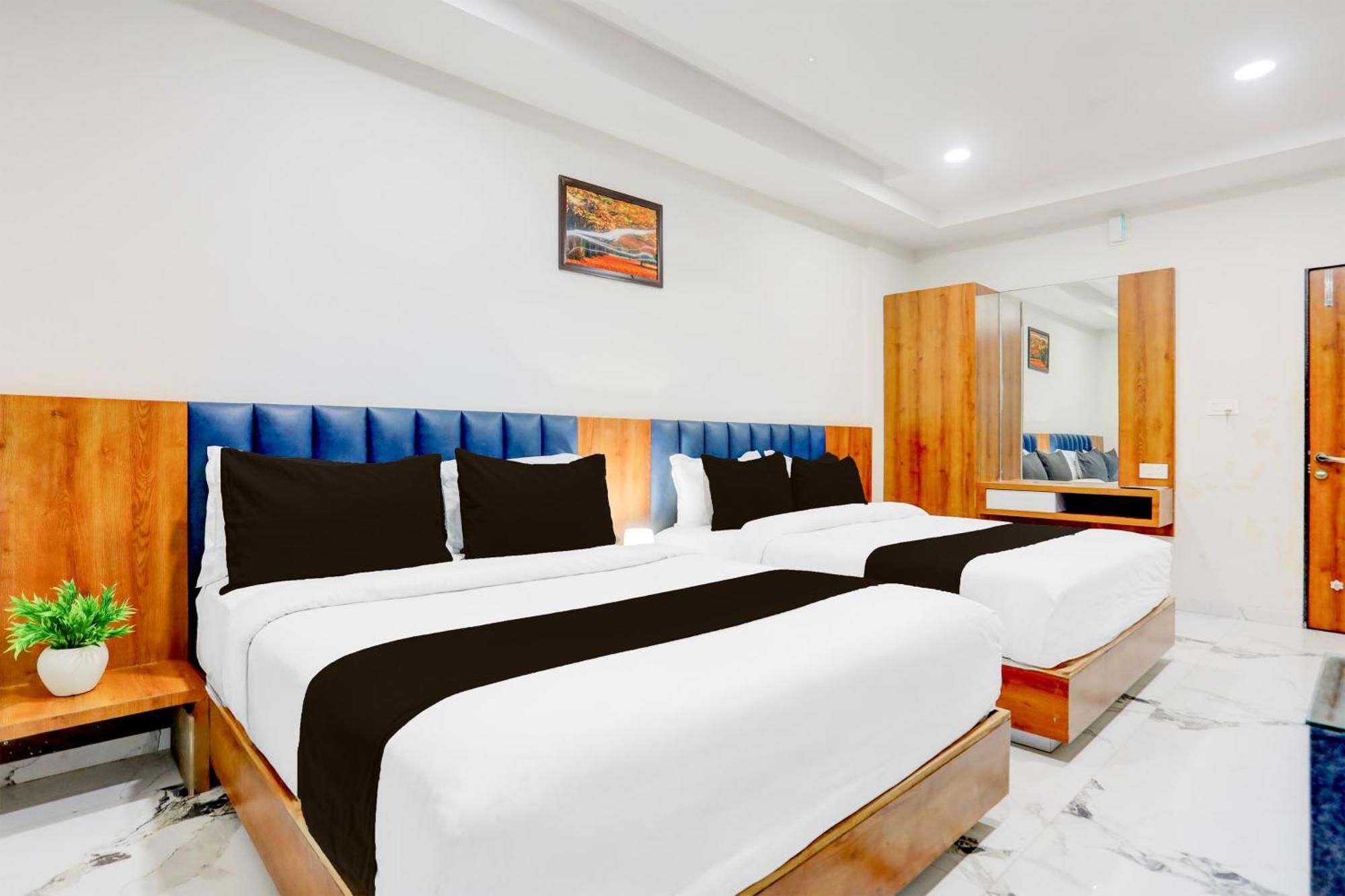 Super Townhouse Ambaji Formerly Hotel Kardhar Inn 外观 照片