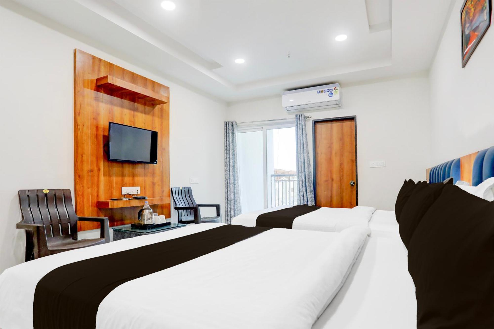 Super Townhouse Ambaji Formerly Hotel Kardhar Inn 外观 照片