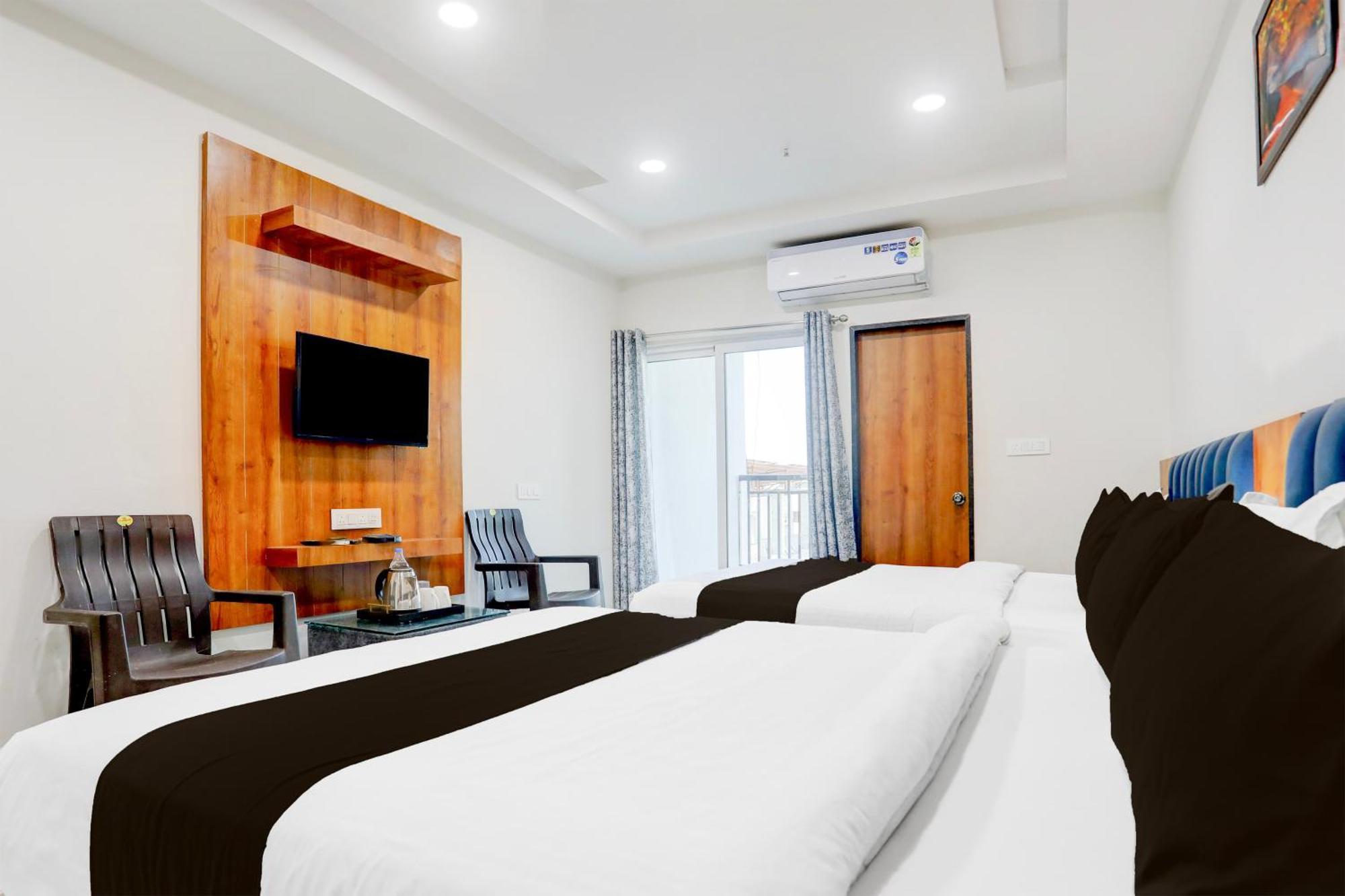 Super Townhouse Ambaji Formerly Hotel Kardhar Inn 外观 照片